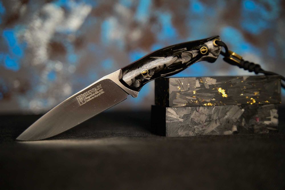 Ніж ручної роботи  із преміум матеріалів та сталі CPM MagnaCut