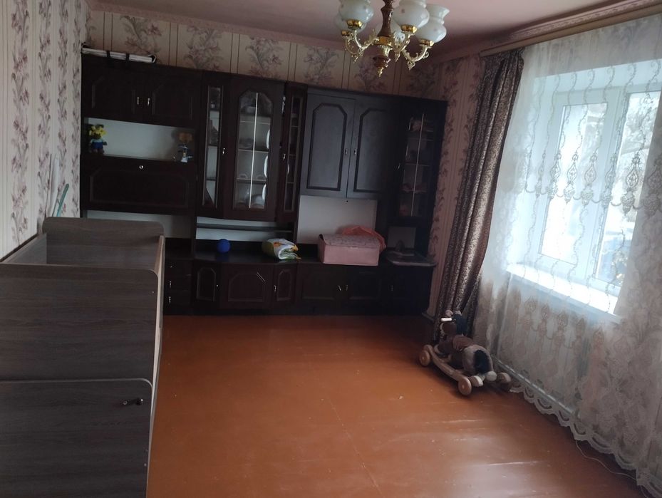 Будинок у передмісті Сум