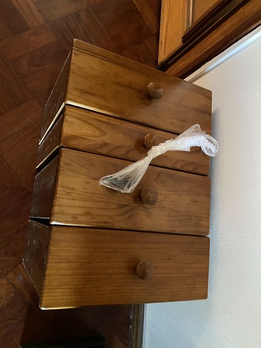 Secretaria madeira macica Cerne em optimo estado