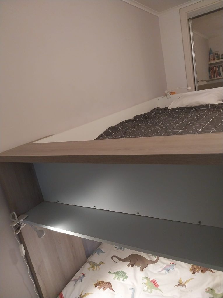 Beliche duplo, camas 90x190 com armário