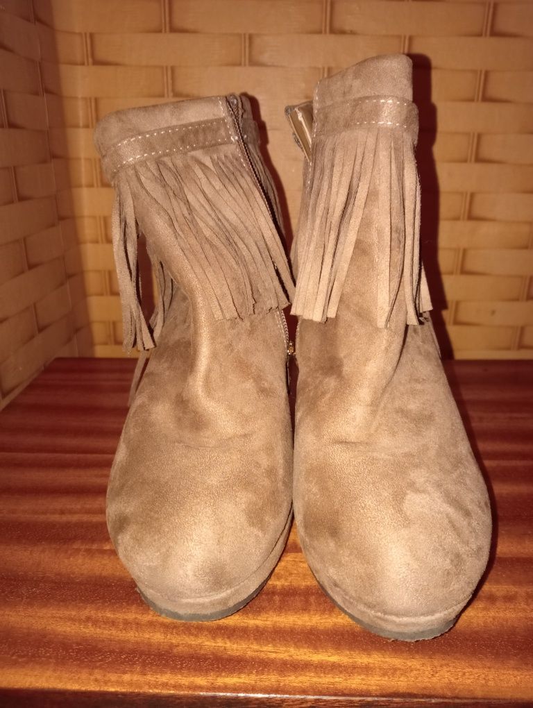 Buty na koturnie r.41