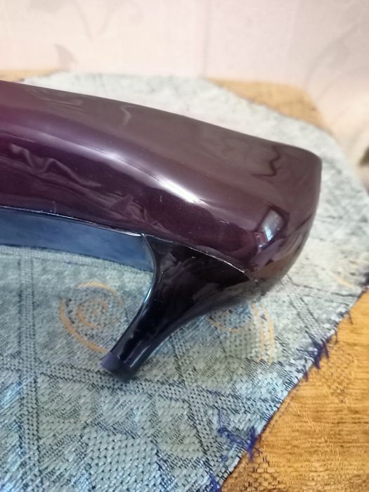 Женские  лаковые туфли