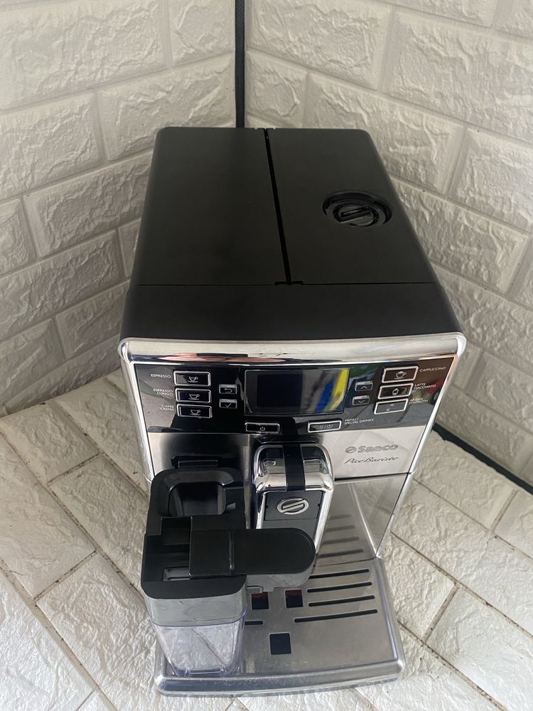 Кавомашина Saeco Pico Baristo HD 8927