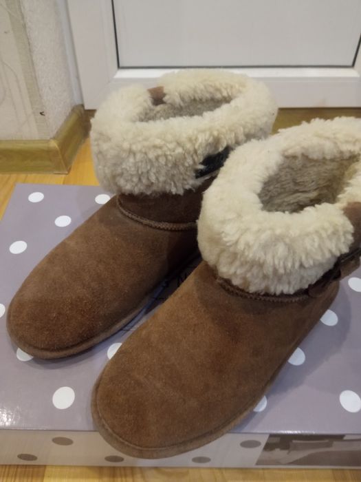 Продам женские зимние кожаные сапоги угги Bearpaw