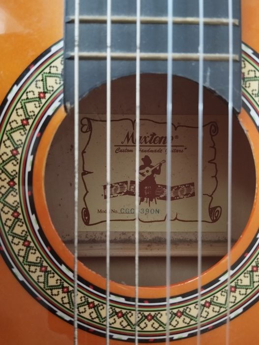 Продам гітару  Maxtone CGC-39ON