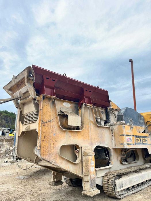 Kosz przyjęciowy/zasypowy, burta kruszarka Extec, Sandvik, Powerscreen