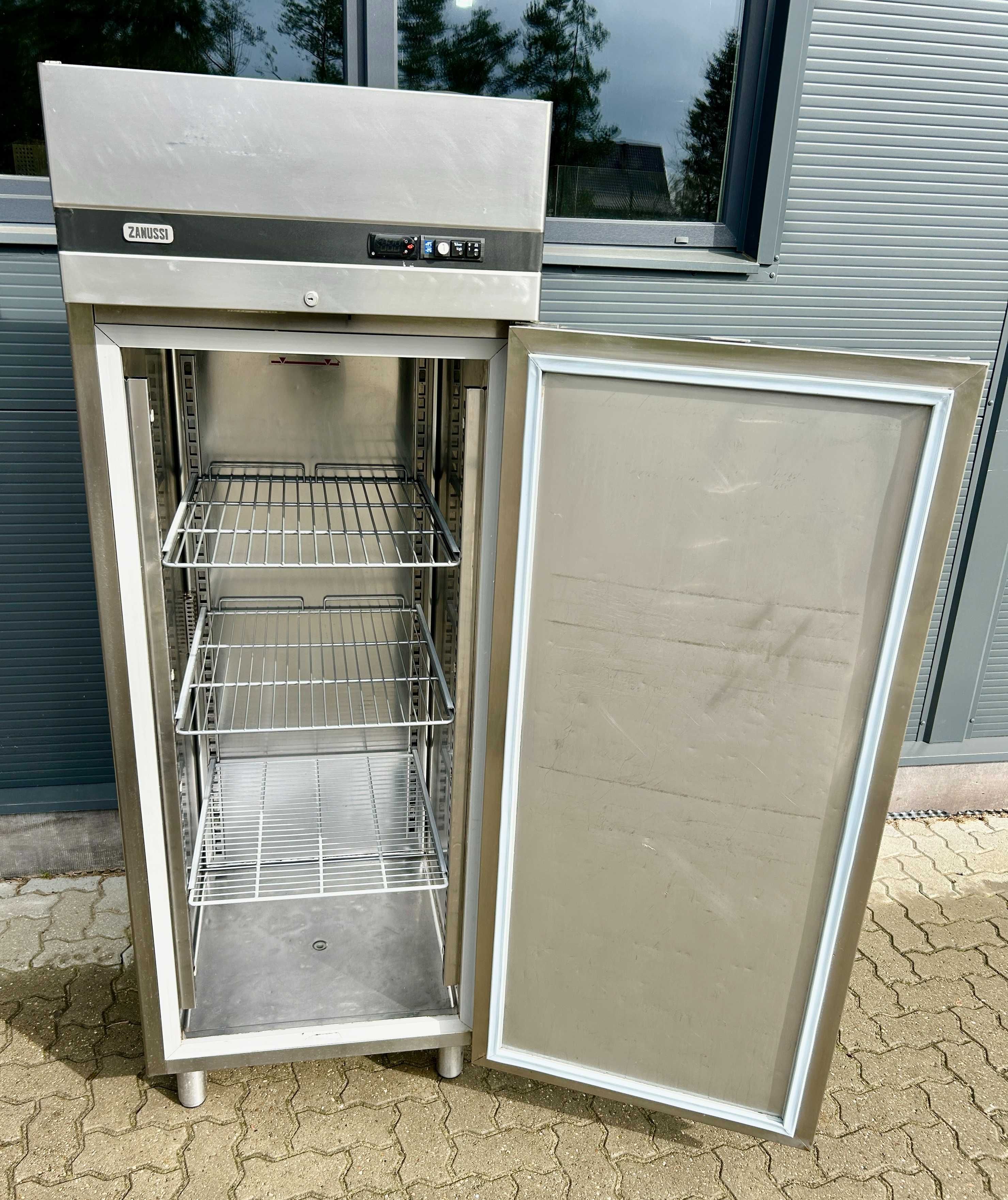 SZAFA CHŁODNICZA ZANUSSI 660L Lodówka 75x80x210cm Chłodziarka