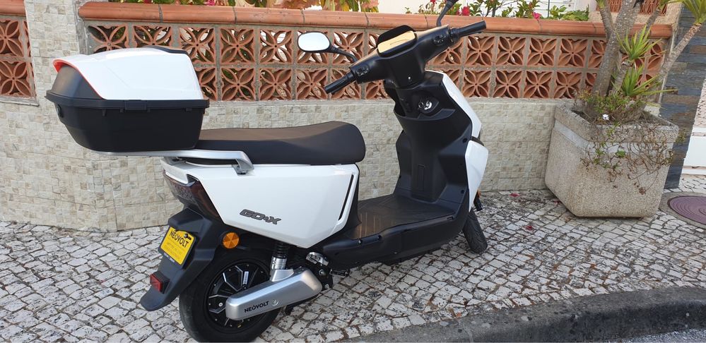 Moto eletrica neovolt apenas 97 Km