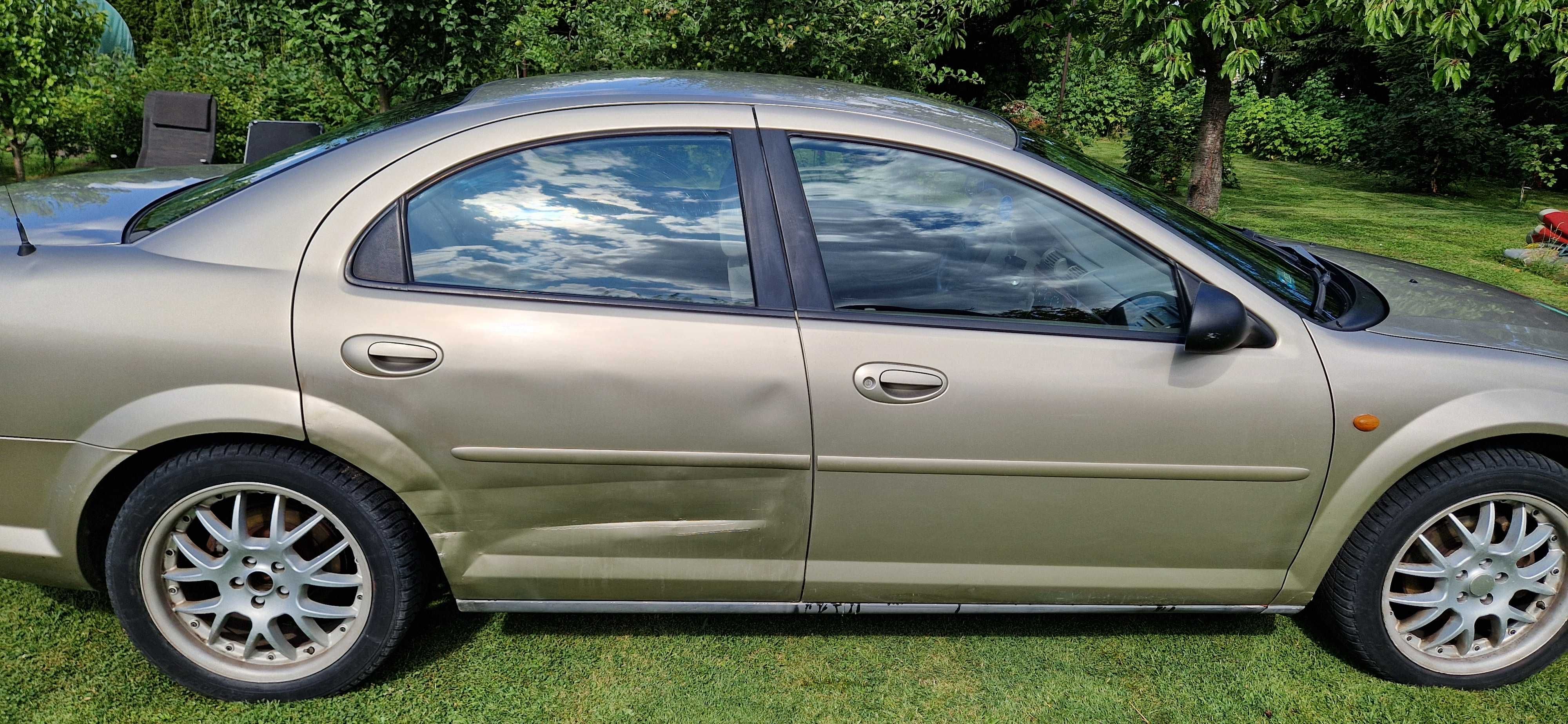 Samochód Chrysler Sebring LE