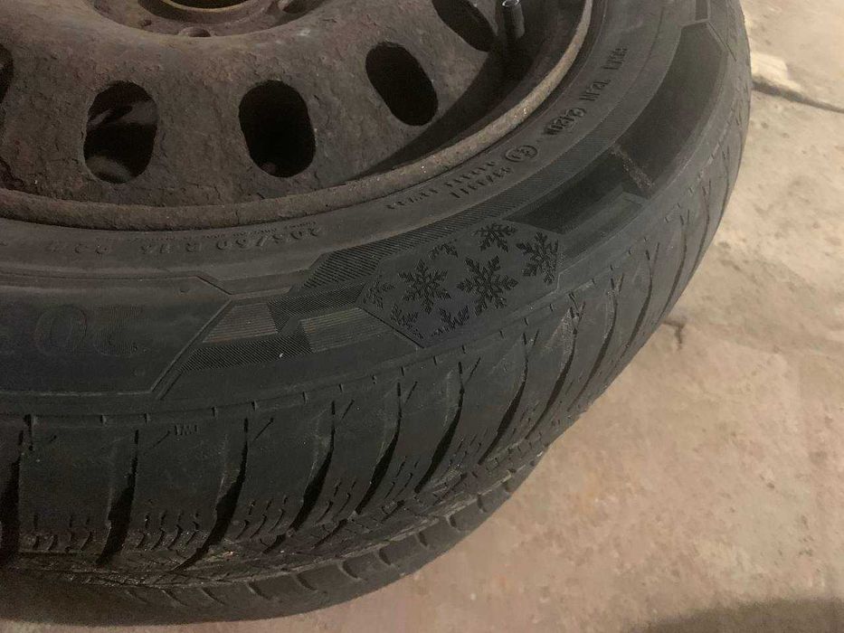 Зимня резина на дисках 205 60 R16