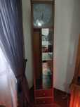Móvel de sala com relógio e porta cds