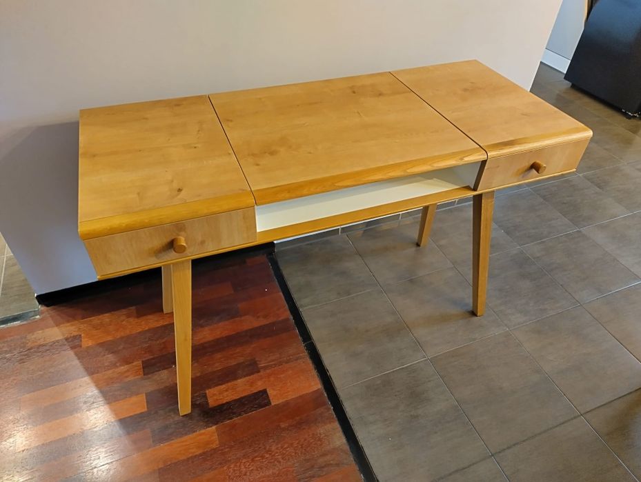 Toaletka z lustrem Vox