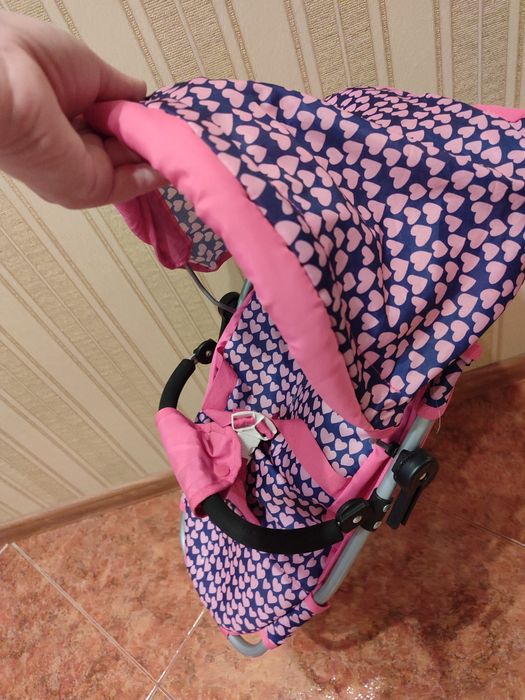 Іграшкова коляска