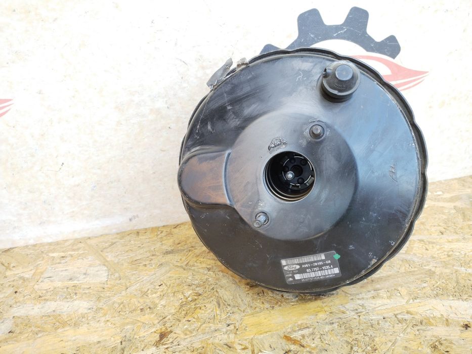 Ford C-Max II Mk2 2010-2019 вакуумный усилитель тормозов AV61-2B195-GB