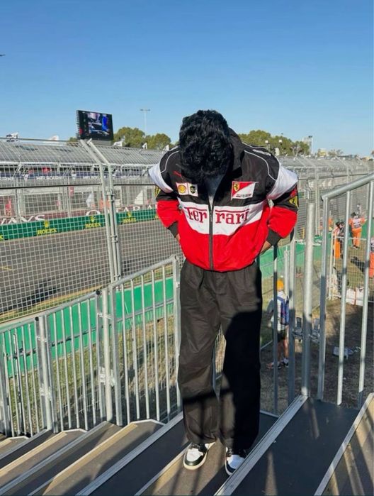 Весняна куртка бомбер Ferrari formula f1 вінтажна куртка ферарі бомбер