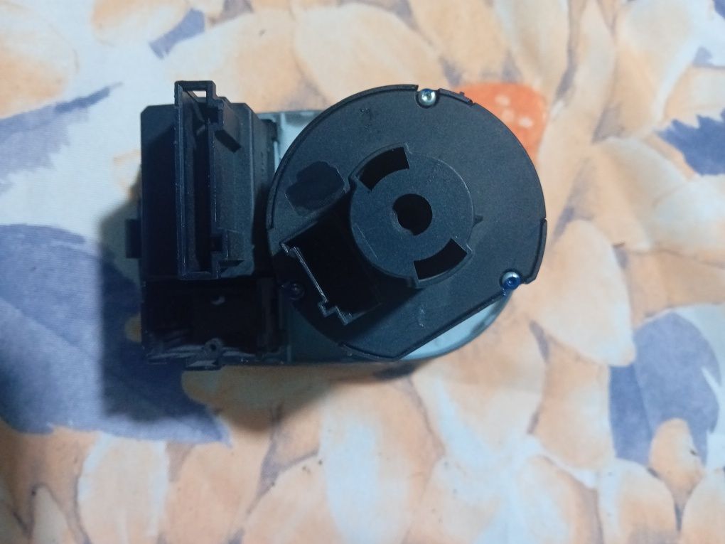 Interruptor de luzes VW Golf 4 / Bora / Passat – a funcionar
Interrupt