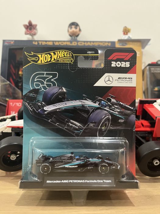 Hot wheels F1 premium mercedes #63- George Russel