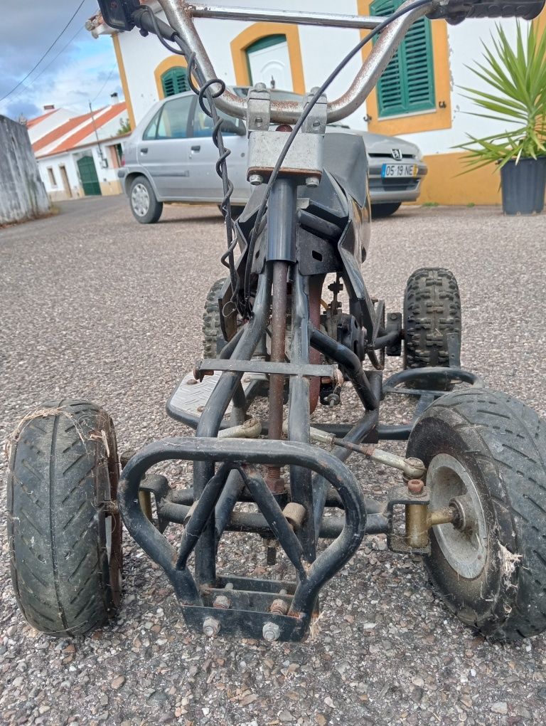 Quadriciclo para crianças