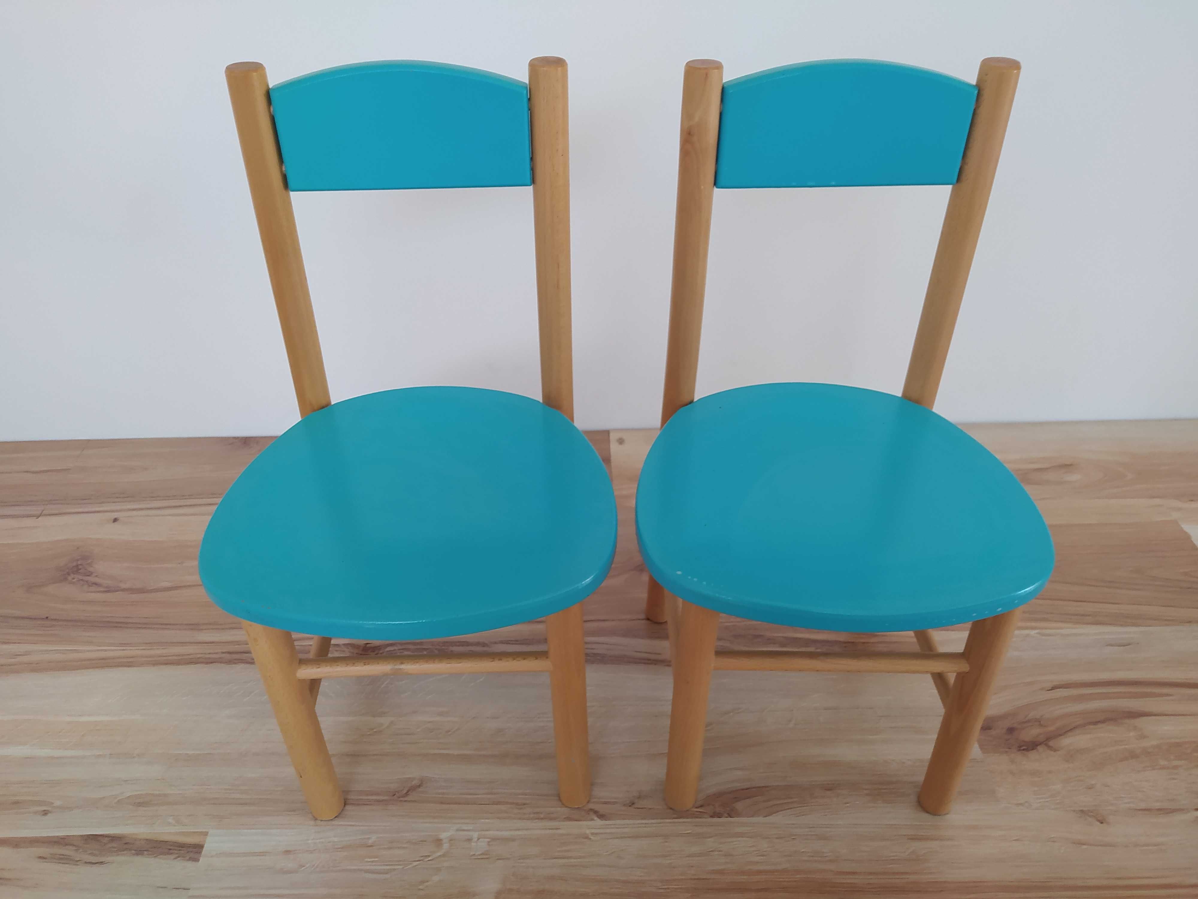 Stolik z krzesełkami