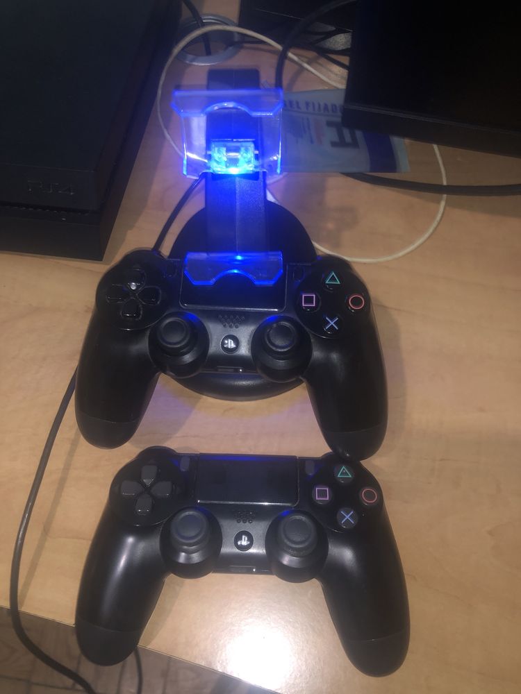 Vendo ps4 500gb em optimo estado