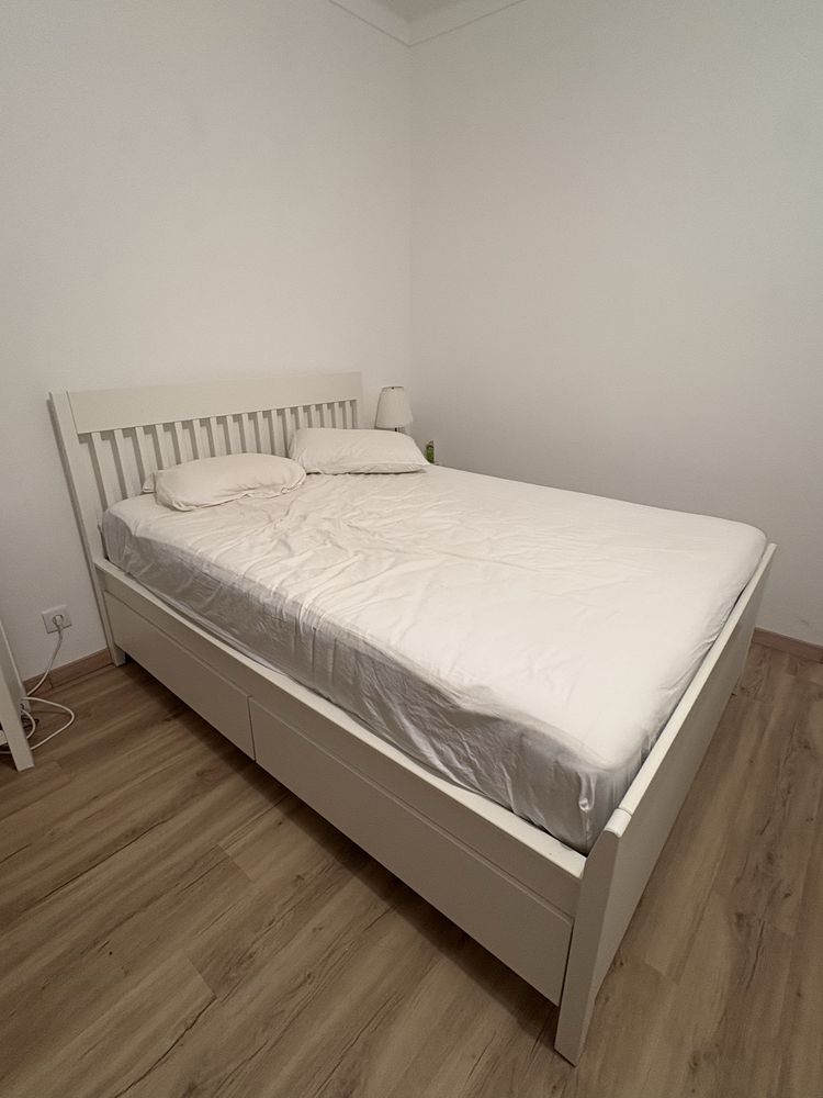 Cama com gavetas 140x200