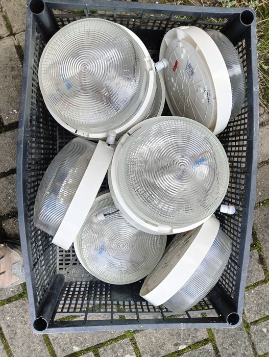 Lampy z czujnikiem ruchu