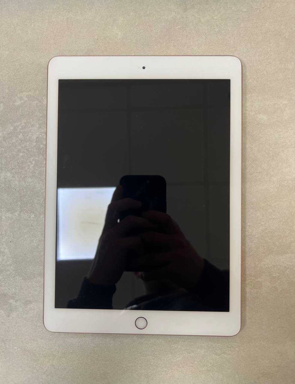 Планшет APPLE IPAD 6 - 32 Гб Gold