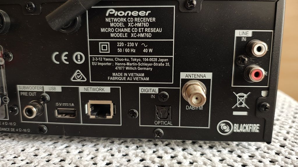 Amplituner streamer Pioneer hm 76 z pilotem i Aplikacja  smartfon