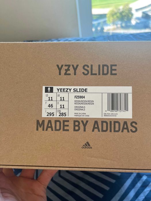 Yeezy Slide Resin