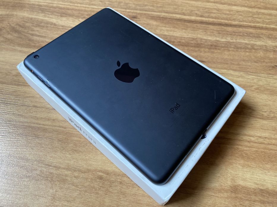 Idealny iPad MINI A1432 BLACK w bardzo dobrym stanie + dodatki!