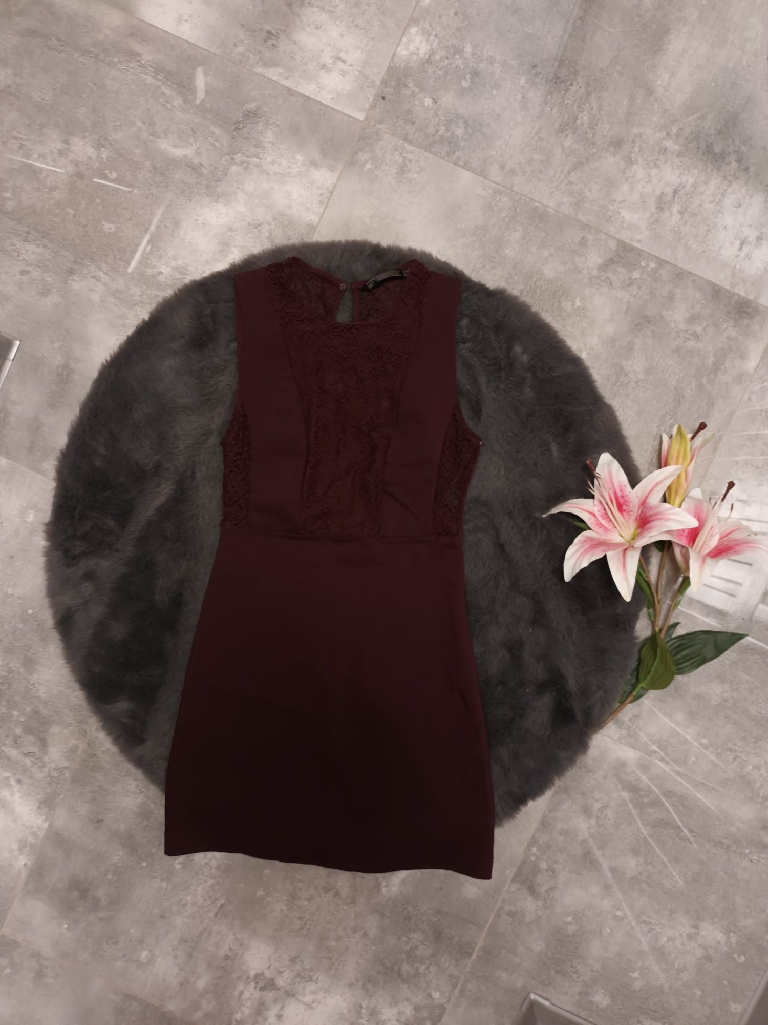 Sukienka XS/34 zara ,koronka ,mini ,stan idealny