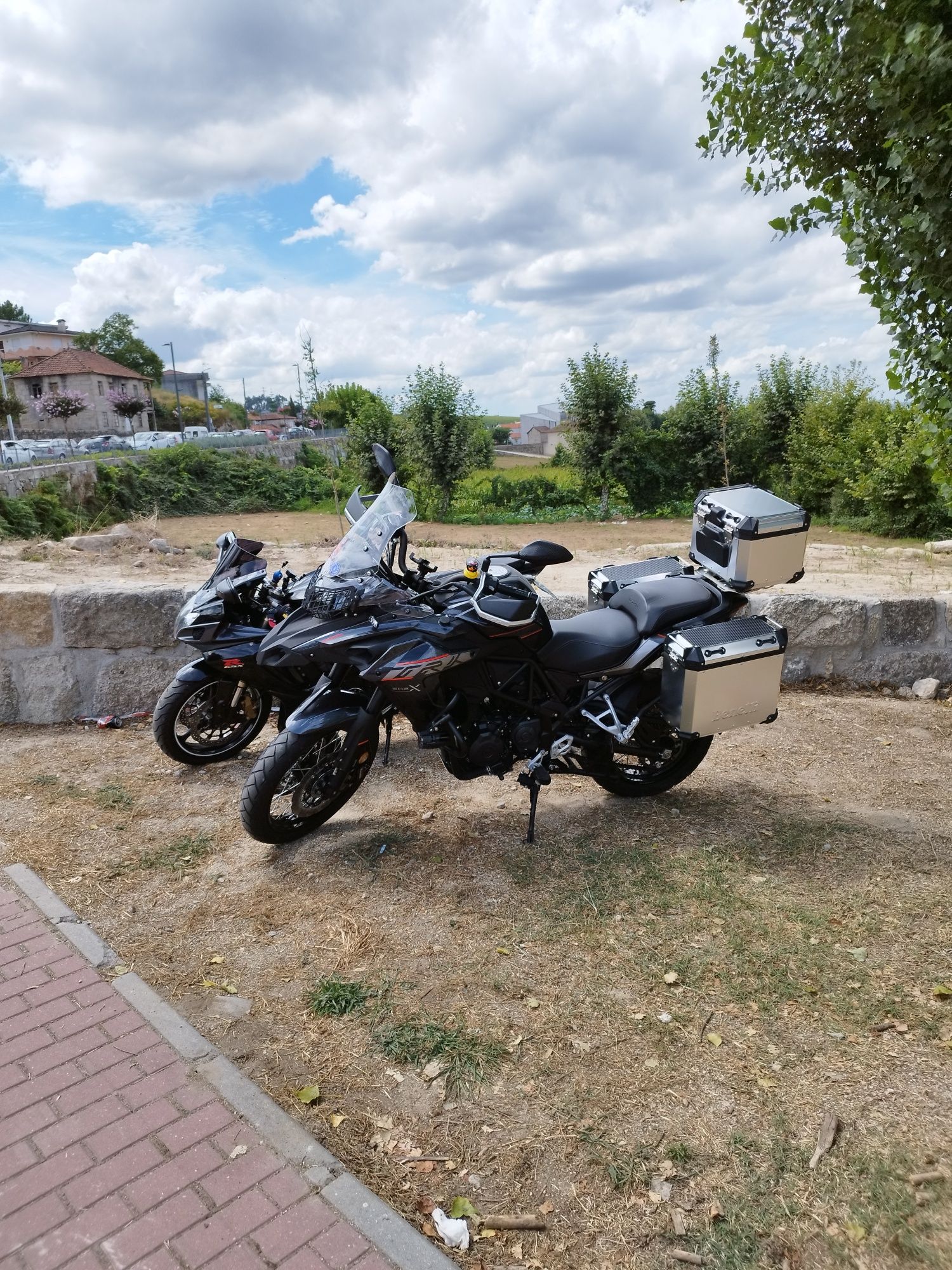 Benelli trk 502 x