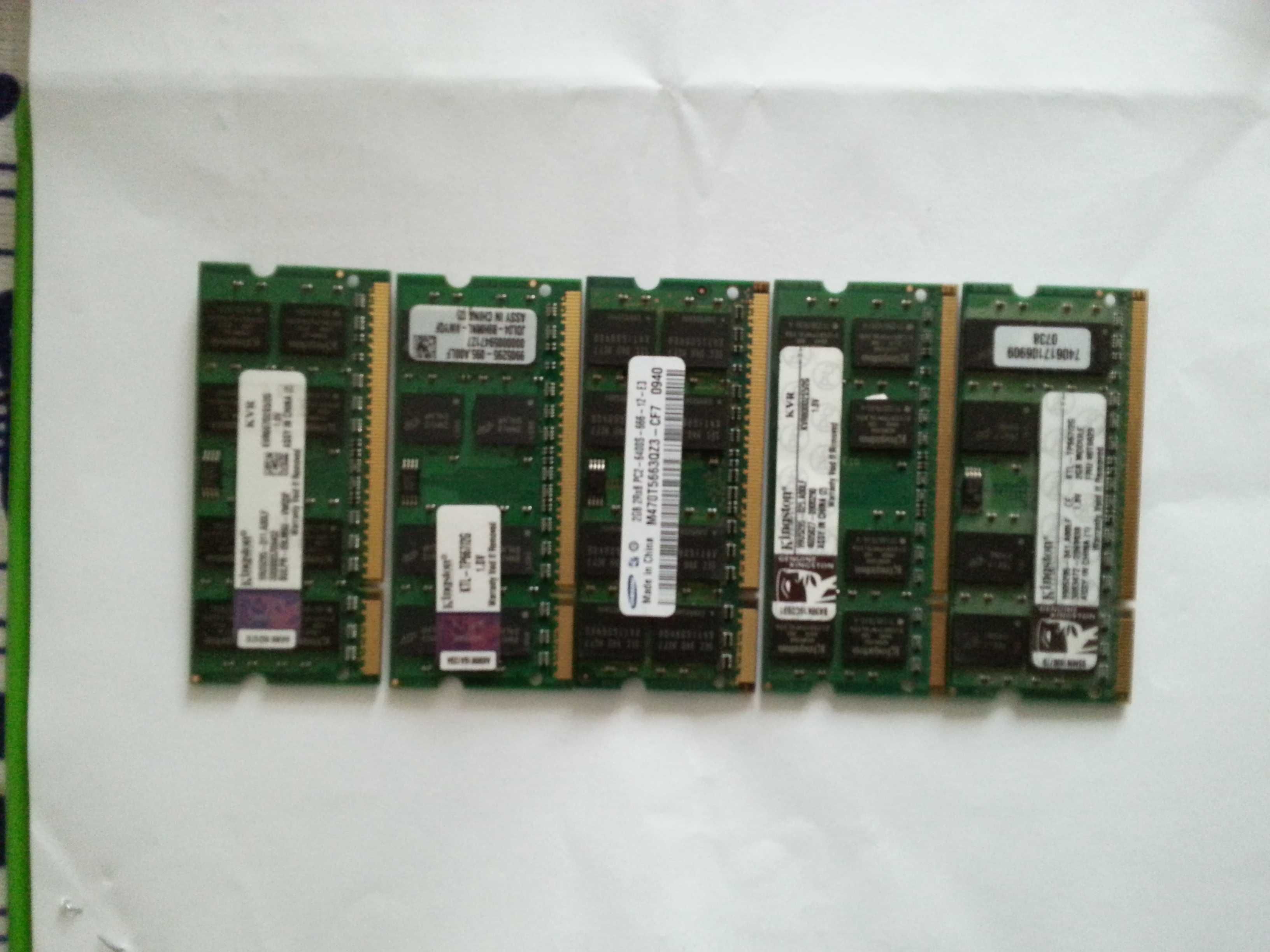 RAM-do każdego modelu laptopa-DDR3 4GB.Inne modele foto.