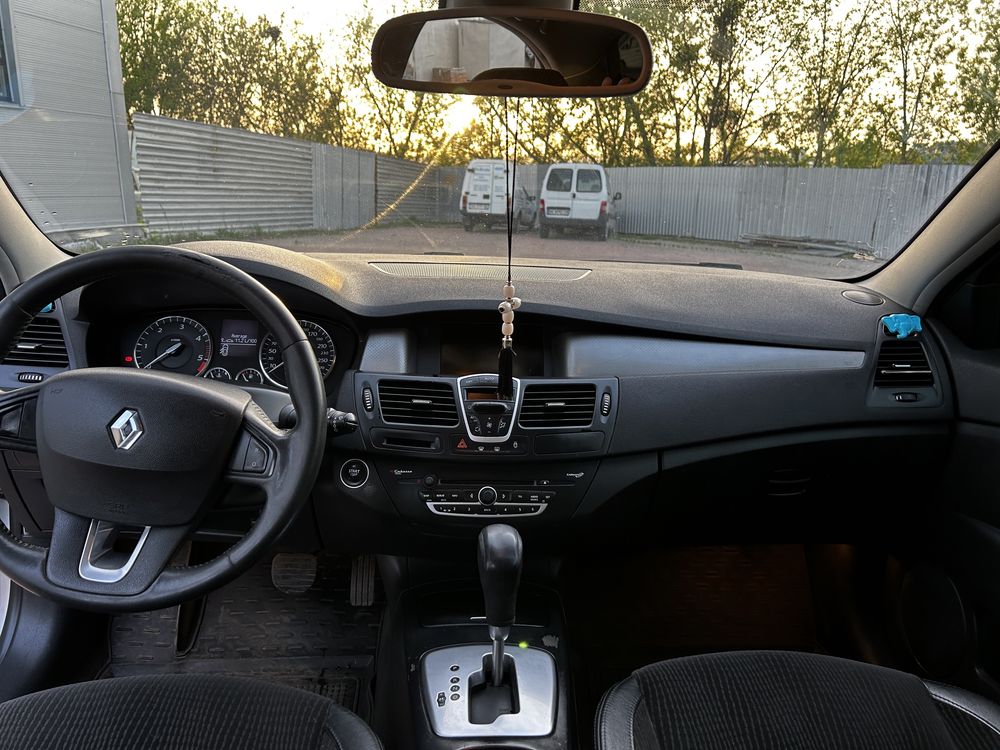 Renault laguna 3 2.0dci акп