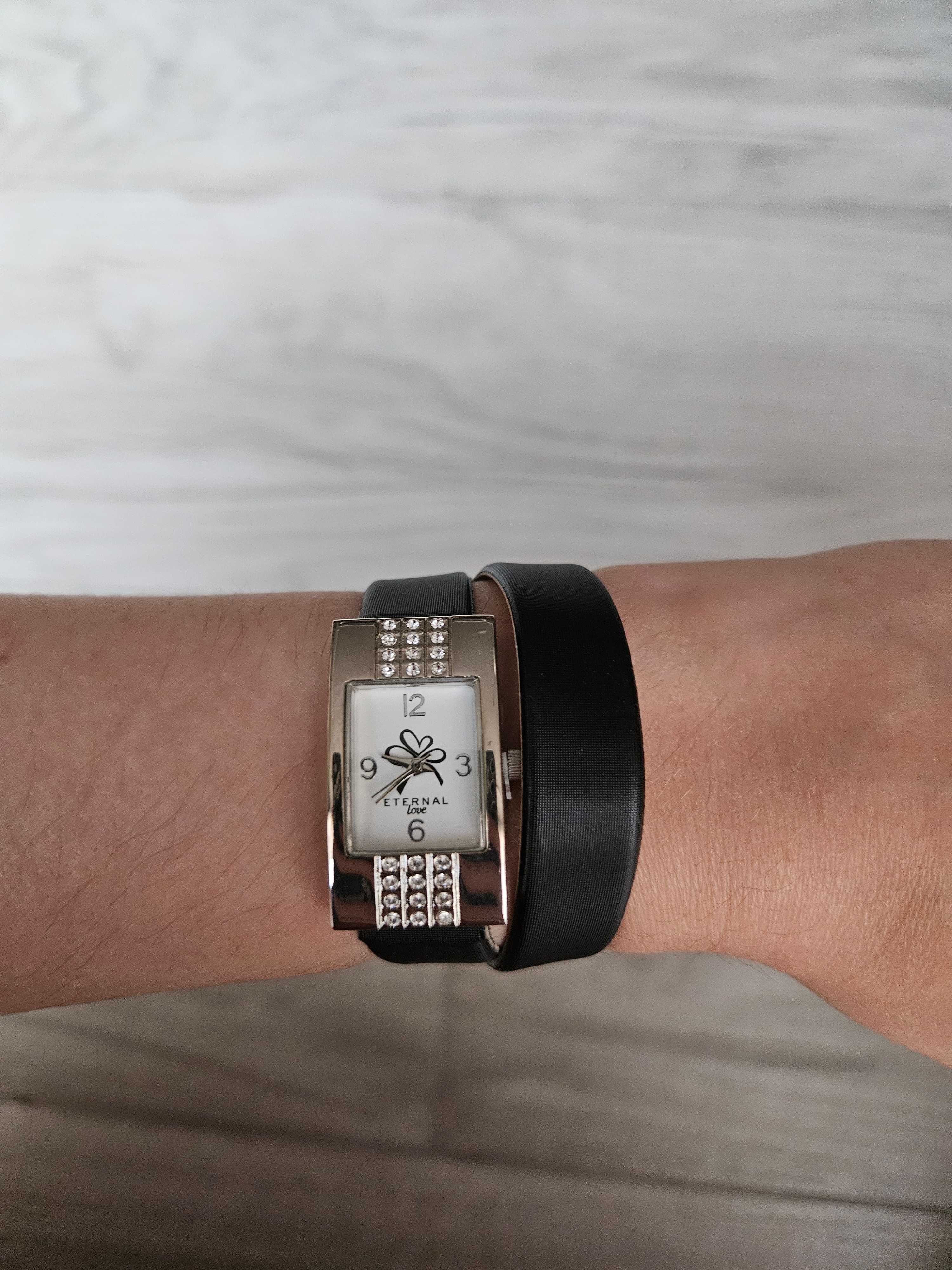 Zegarek Eternal Love z kryształami Swarovski damski avon