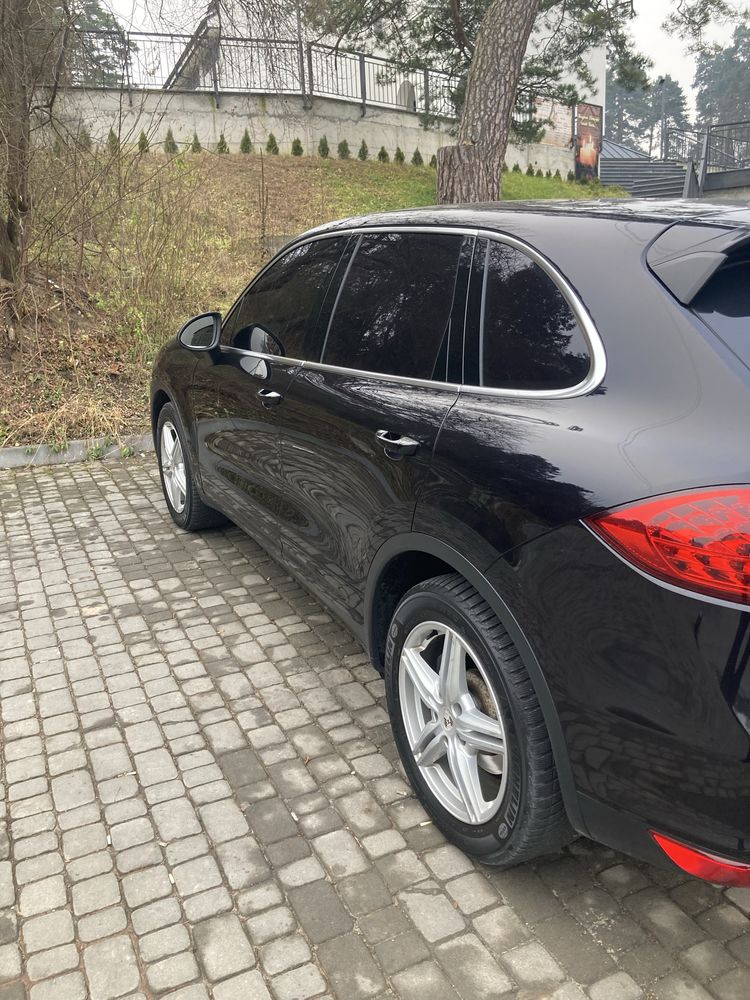 Продам своє надійне авто