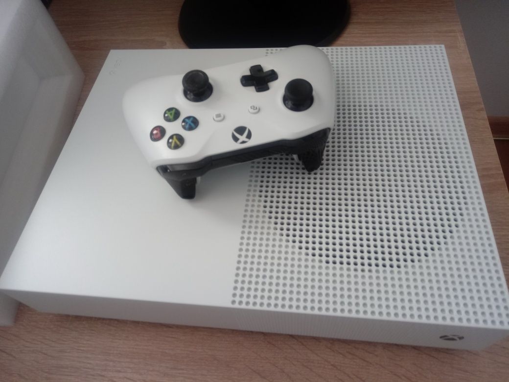 Konsola Xbox one S