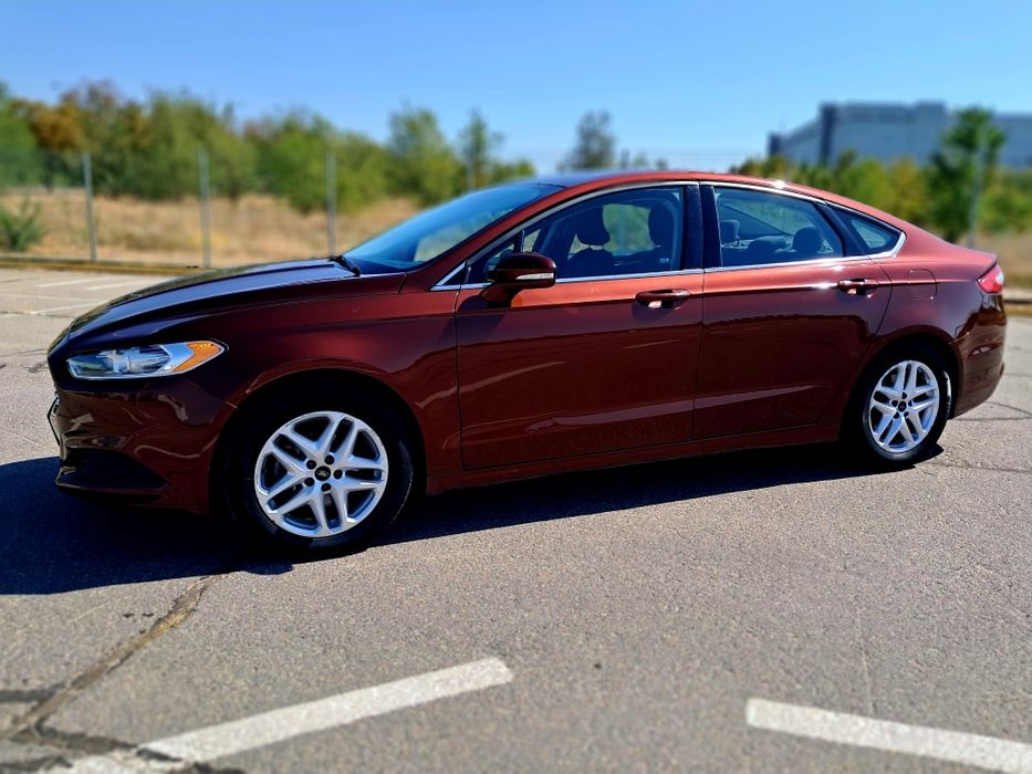 Ford Fusion SE 2015