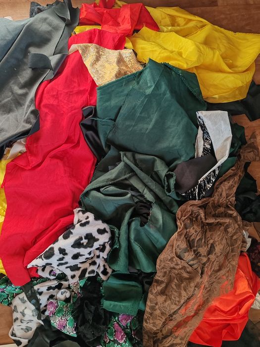 Пакет великий з лоскутками для рукоділля