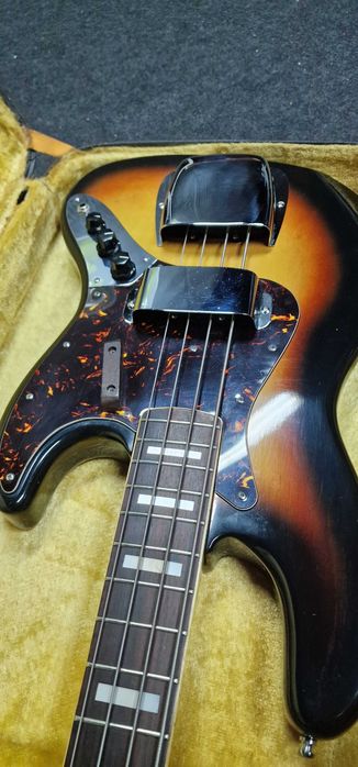 Gitara Basowa Fresher Jazz Bas Made in Japan