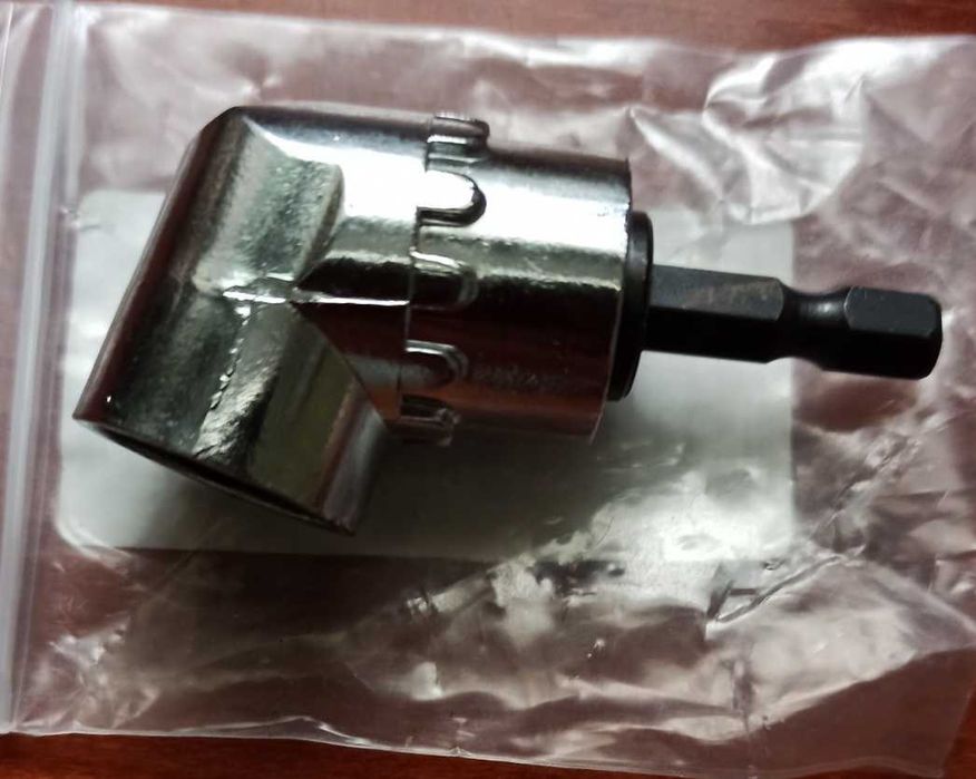 Угловой адаптер для шуруповерта с удлинителем