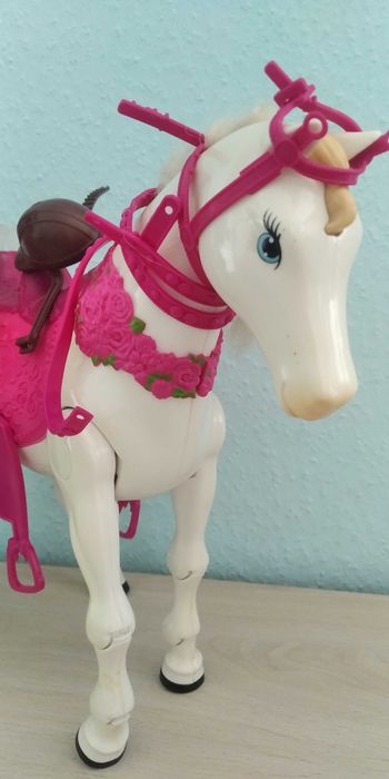 Lalka Barbie z koniem interaktywnym