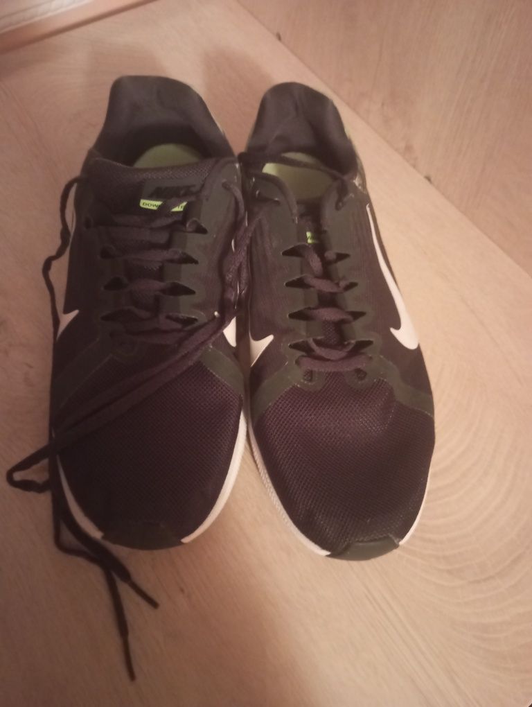 Кросівки Nike 44