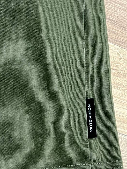 Продам футболку Riot Division XL