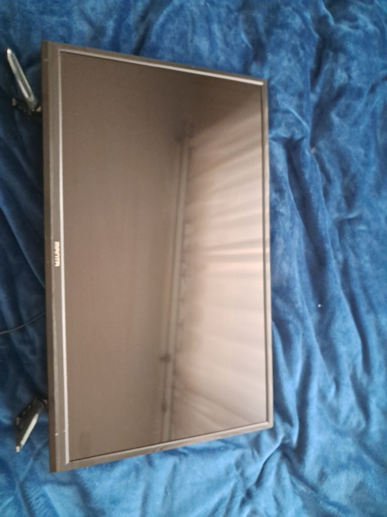 Telewizor Manta 32 cale LED z pilotem i kablem