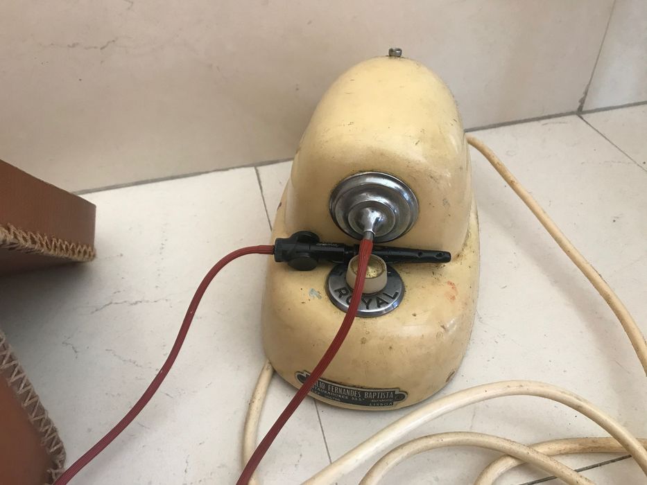 Máquina antiga de apanhar malhas