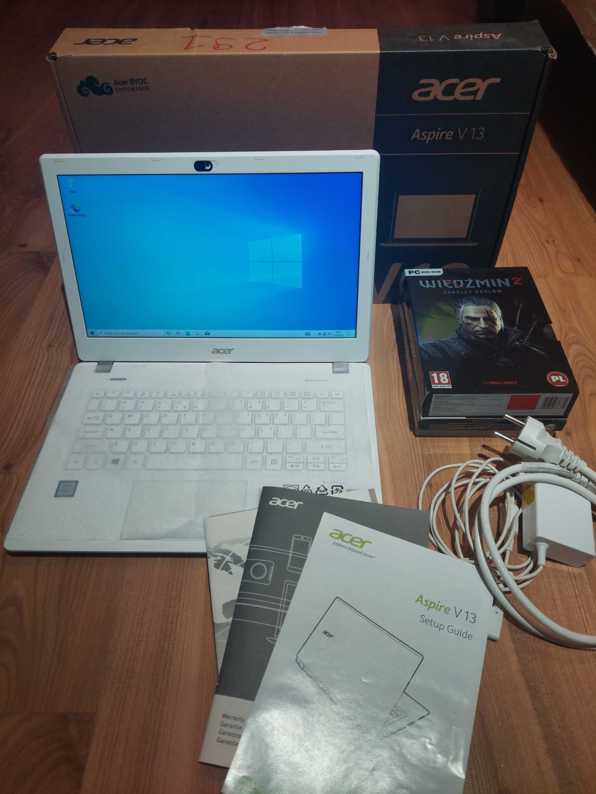 Laptop Acer V13 13,3" - i3 2.4GHz/4GB/1TB HDD/Iris HD5500/W10HomePL