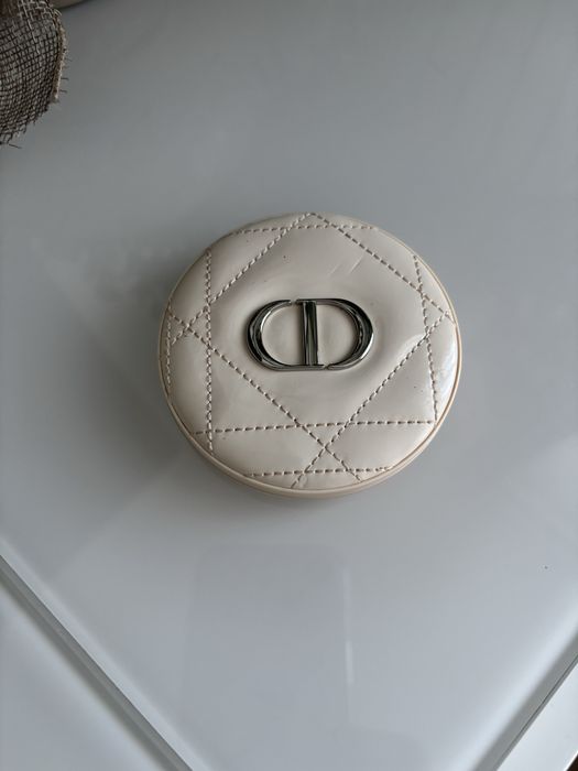 Dior forever rozswietlacz 03