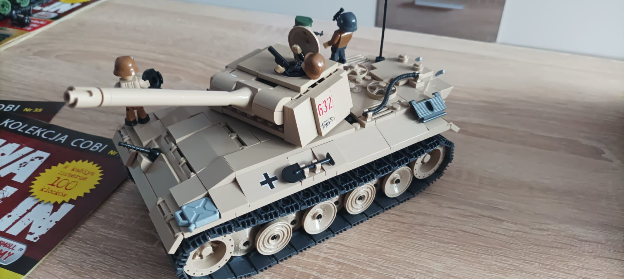 Panzer V pantherAusf.G czołg  z klocków Cobi serii bitwa o Berlin