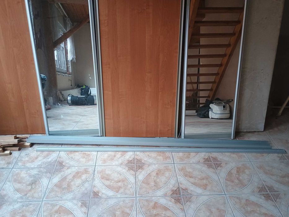 Sprzedam dzwi do szafy